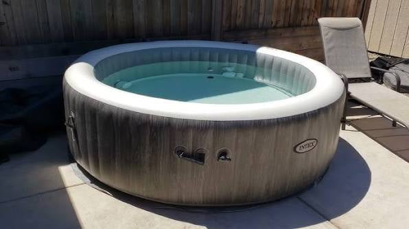 INTEX PureSpa Plus Greywood Deluxe 4 Person Inflatable Spa w/ Jets