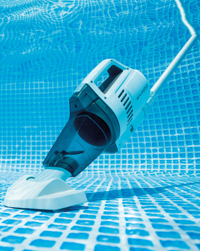 Rechargeable Pool Vacuum