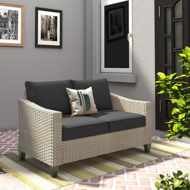 WICKER LOVESEAT